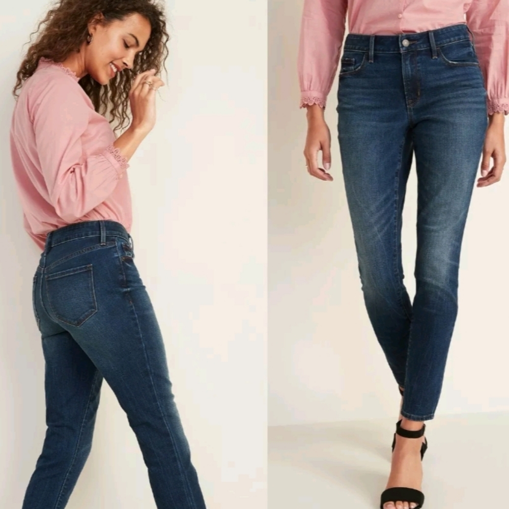 WOMEN'S JEANS 18 OLD NAVY
